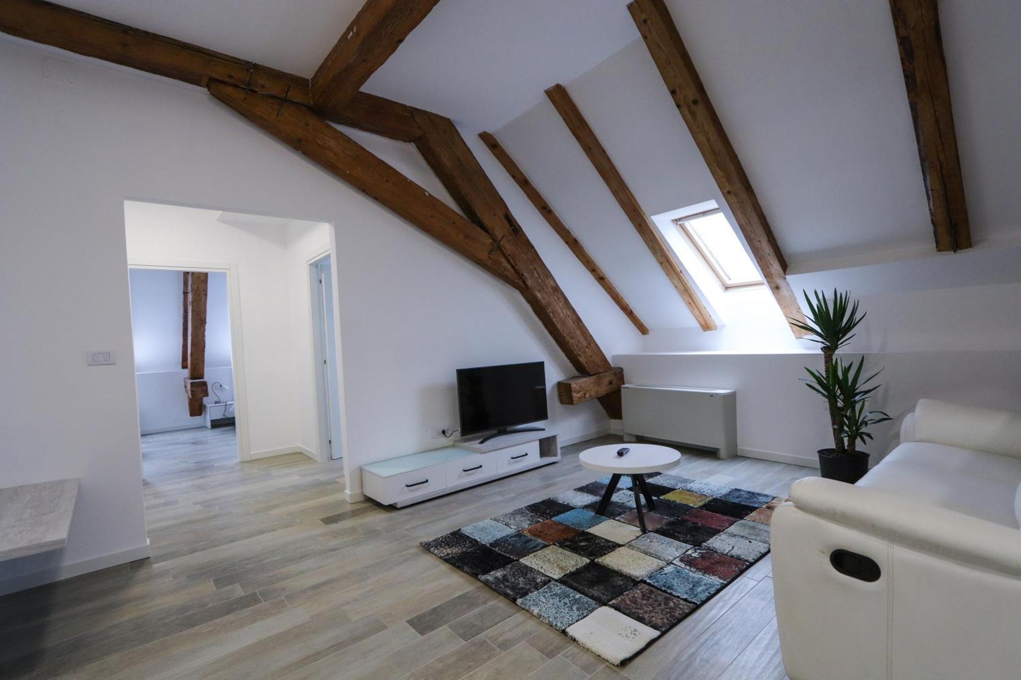 Apartament Palatul Lugoj Zewnętrze zdjęcie
